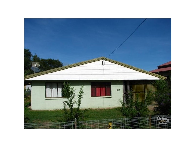 296 Kent Street, Depot Hill QLD 4700