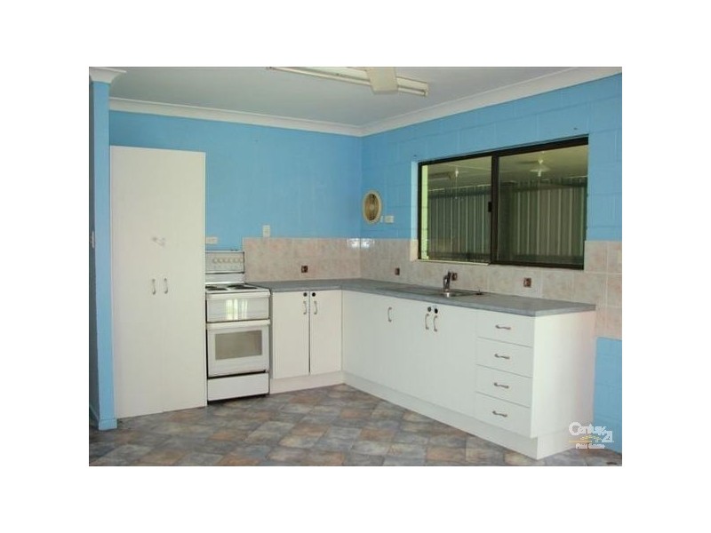 296 Kent Street, Depot Hill QLD 4700