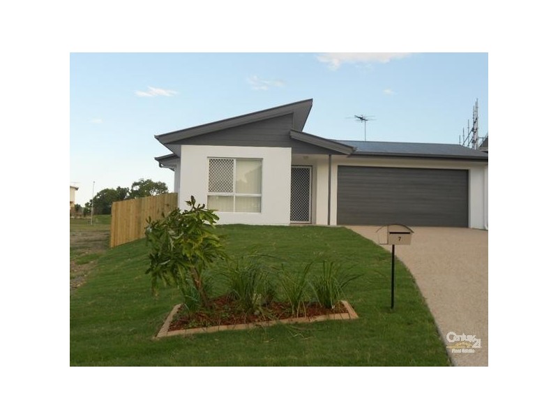 7 Hillside Place, Zilzie QLD 4710