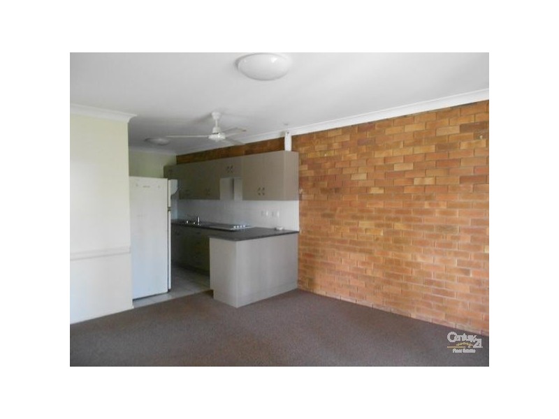 2/277 Blanchfield, Koongal QLD 4701