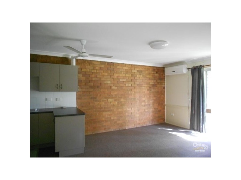 2/277 Blanchfield, Koongal QLD 4701