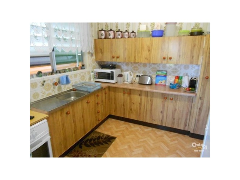 23 Stenlake Avenue, Kawana QLD 4701
