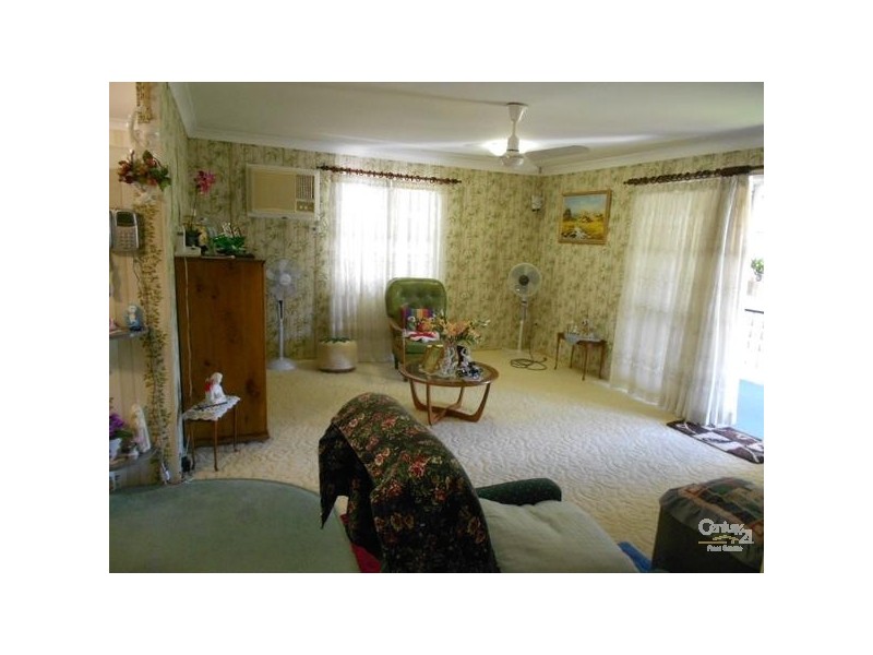 23 Stenlake Avenue, Kawana QLD 4701