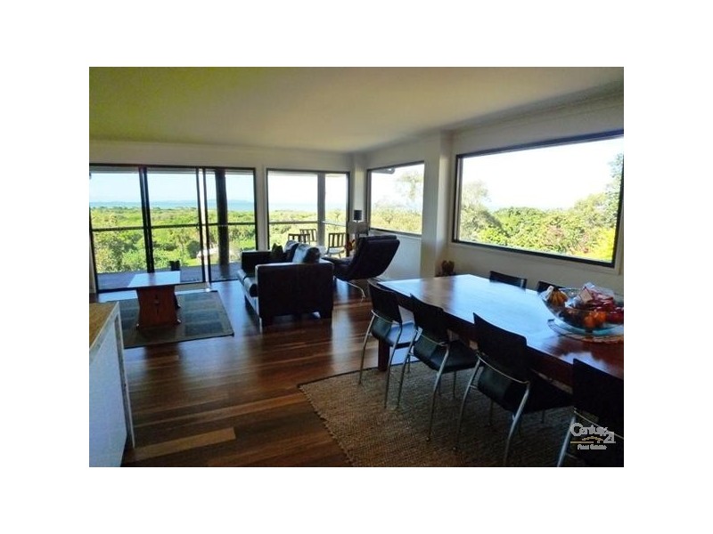 8 Macaulay Way, Pacific Heights QLD 4703