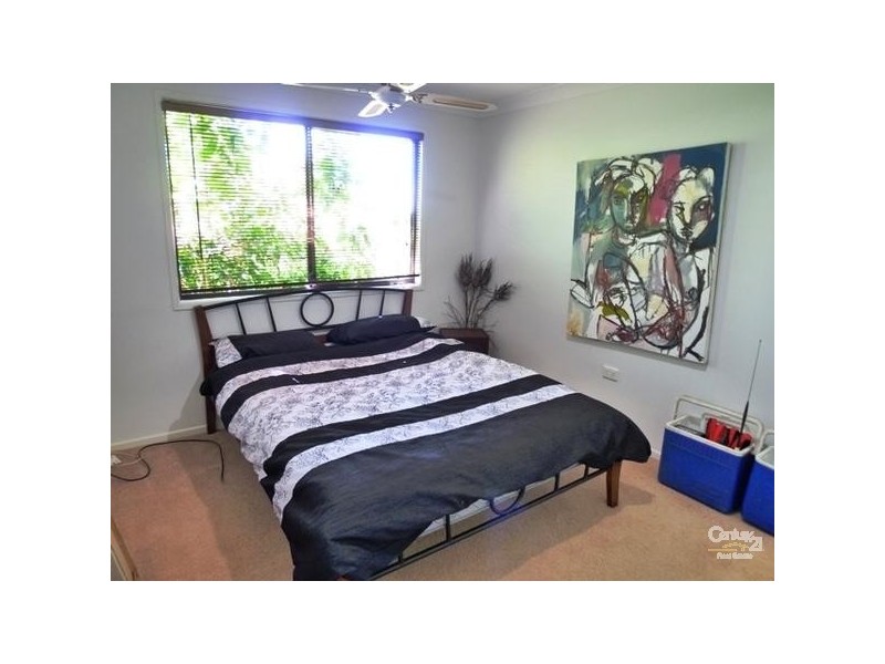 8 Macaulay Way, Pacific Heights QLD 4703