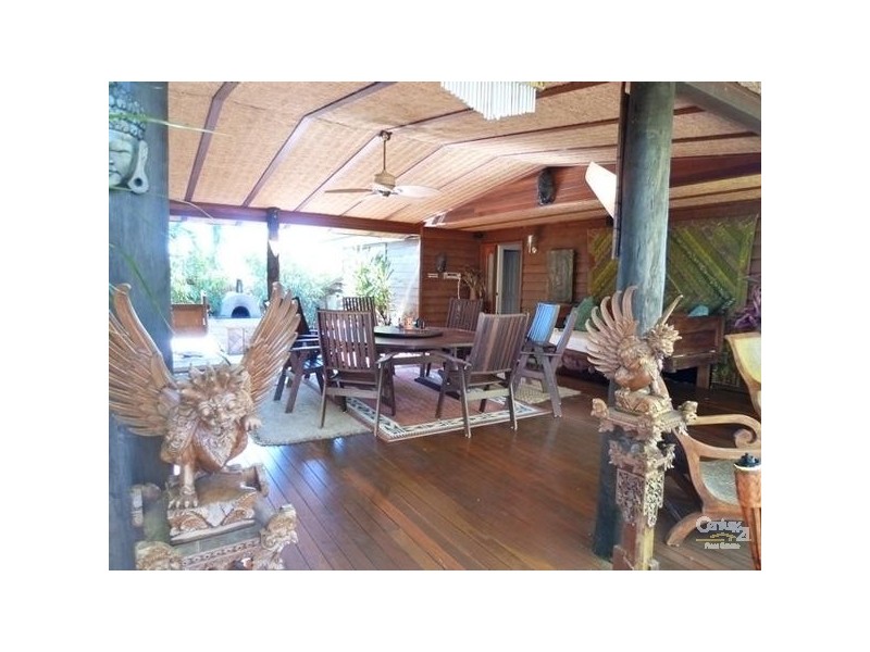 8 Macaulay Way, Pacific Heights QLD 4703