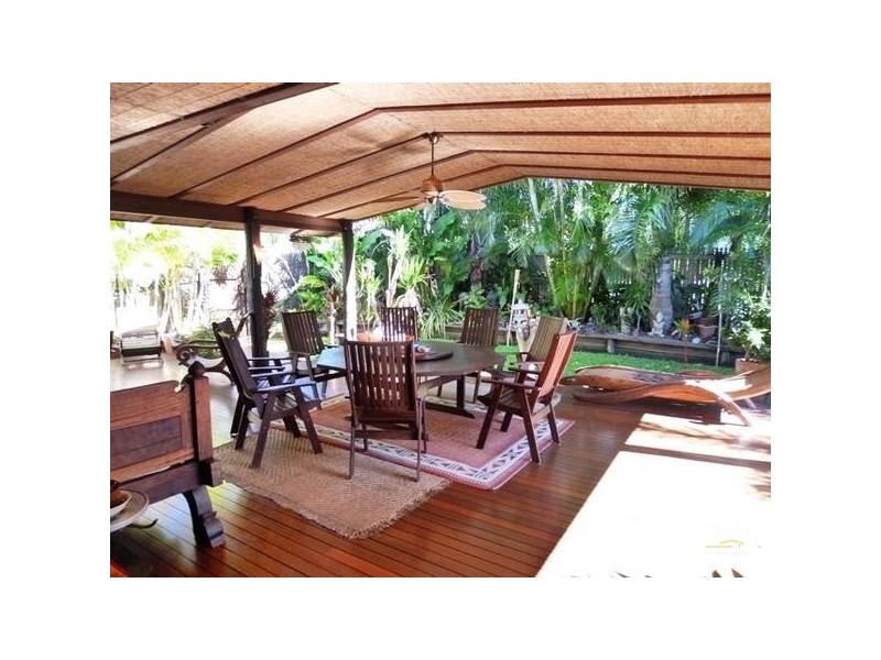 8 Macaulay Way, Pacific Heights QLD 4703