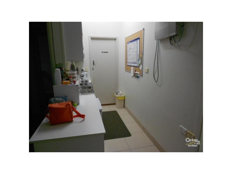 176 Berserker Street, Berserker QLD 4701
