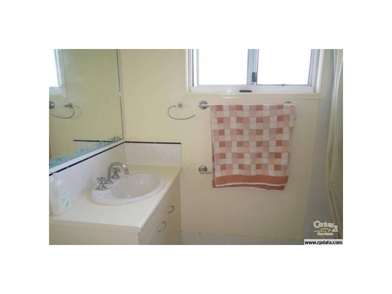 109 Emu Park Road, Nerimbera QLD 4701