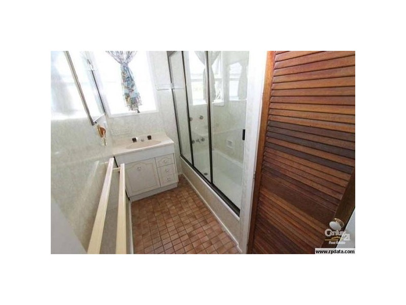 98 Thozet Road, Koongal QLD 4701