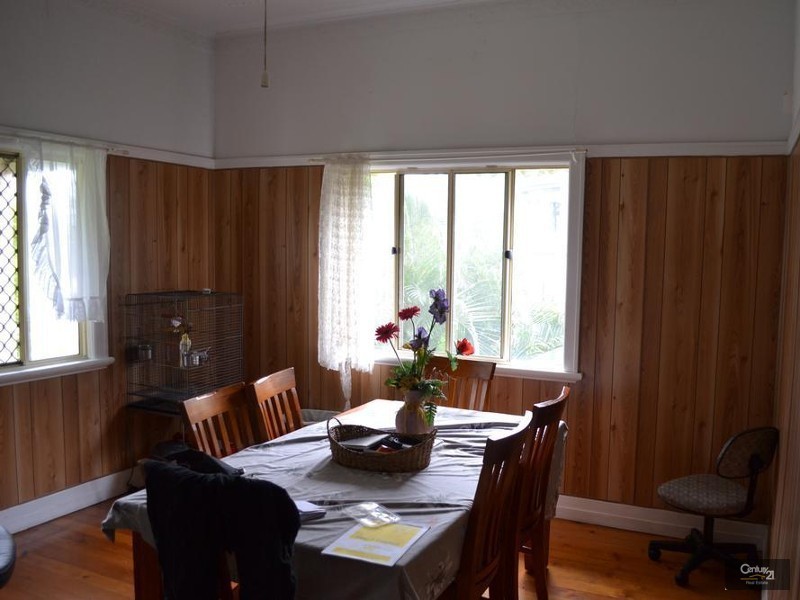 90 Nobbs Street, Berserker QLD 4701