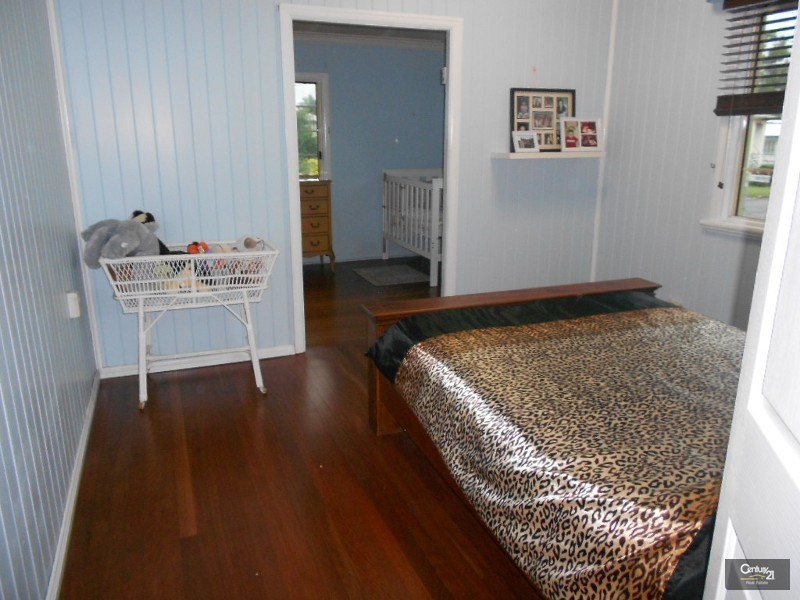 41 Tung Yeen Street, Park Avenue QLD 4701