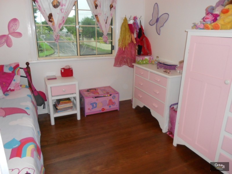 41 Tung Yeen Street, Park Avenue QLD 4701