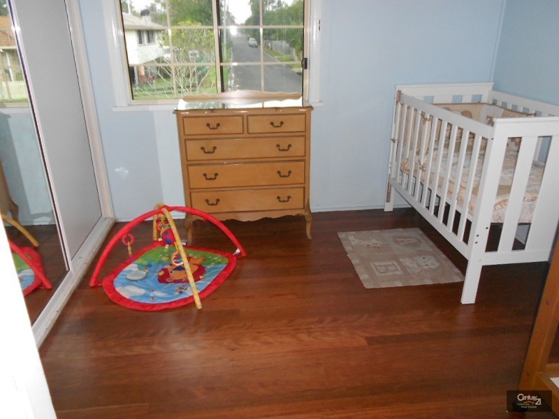 41 Tung Yeen Street, Park Avenue QLD 4701