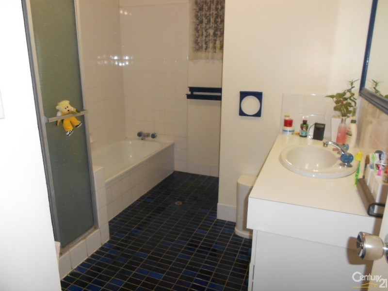 16 Dawes Street, Kawana QLD 4701