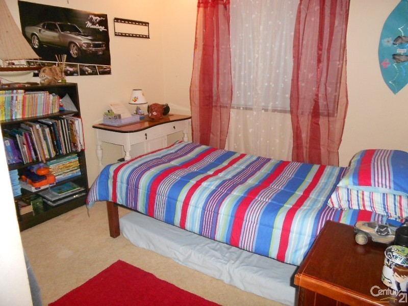 16 Dawes Street, Kawana QLD 4701