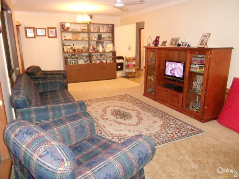 16 Dawes Street, Kawana QLD 4701