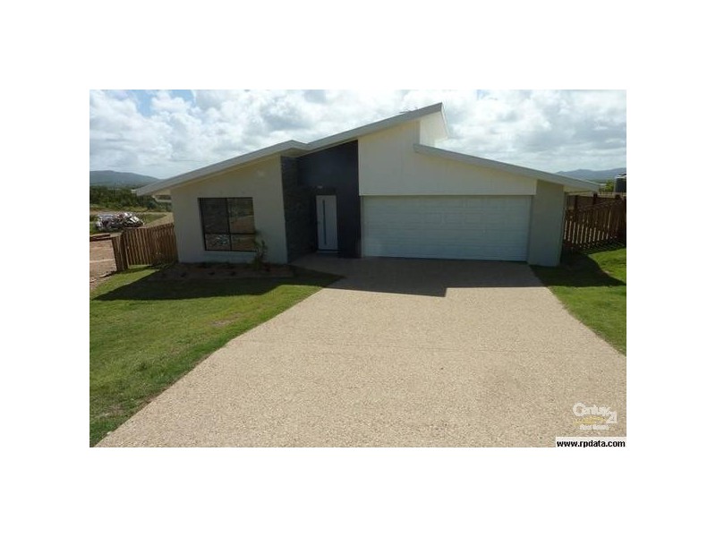11 The Peak, Zilzie QLD 4710