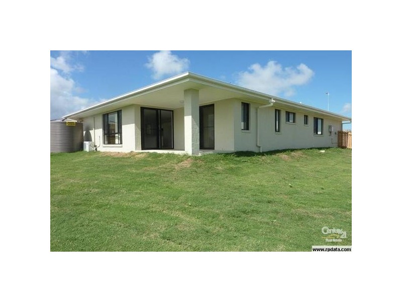 11 The Peak, Zilzie QLD 4710