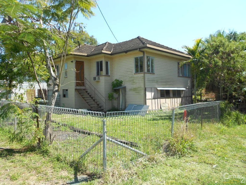 227 Peter Street, Berserker QLD 4701