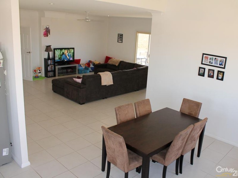 109 Hunt Road, Alton Downs QLD 4702