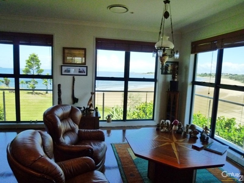 2 Tanby Point Close, Emu Park QLD 4710