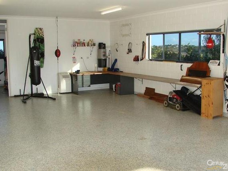 2 Tanby Point Close, Emu Park QLD 4710