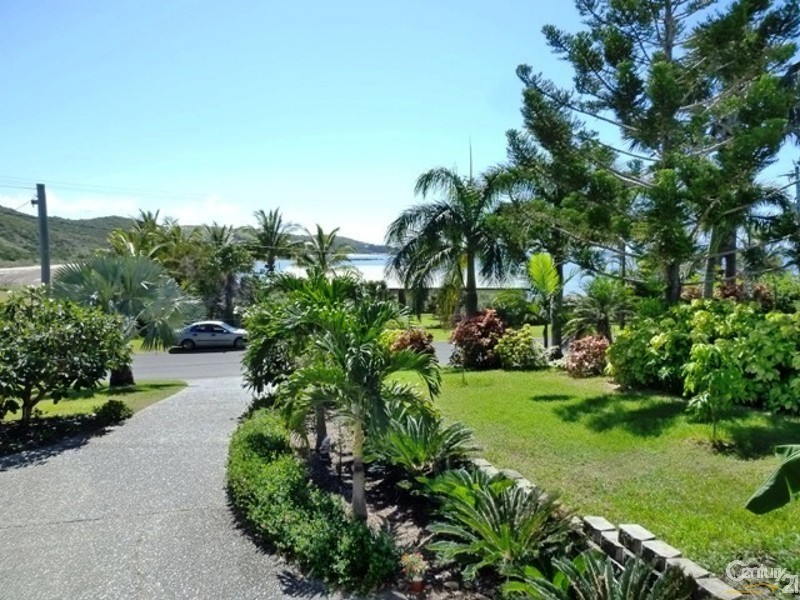 2 Tanby Point Close, Emu Park QLD 4710