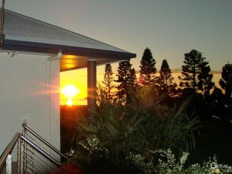 2 Tanby Point Close, Emu Park QLD 4710