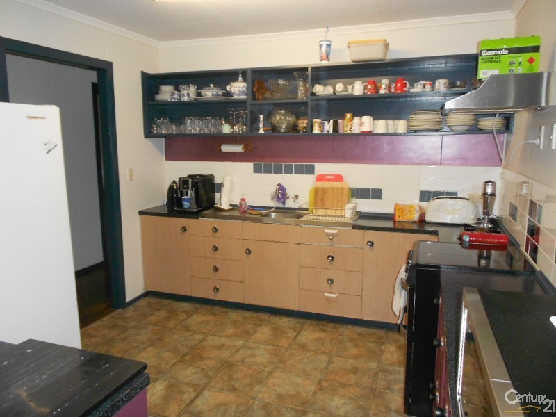 271 Dean Street, Berserker QLD 4701