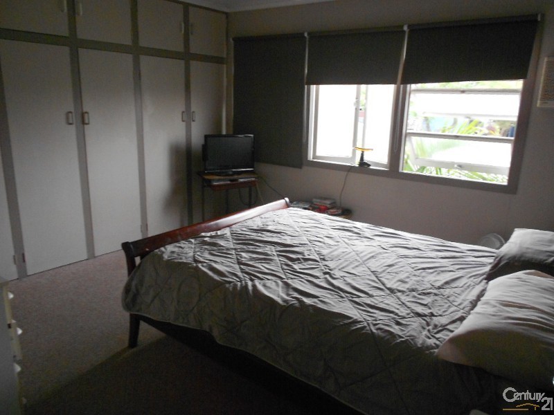 271 Dean Street, Berserker QLD 4701