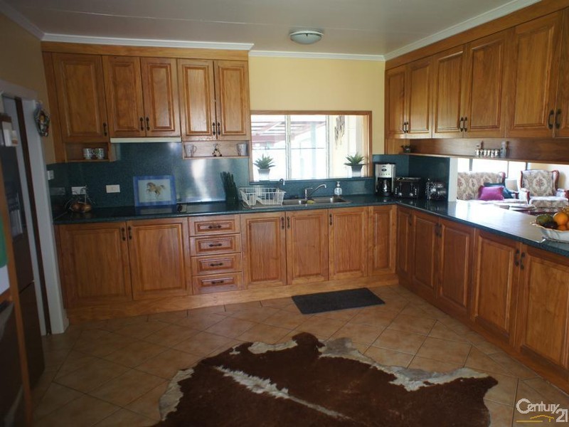 494 McKenzie Road, Alton Downs QLD 4702