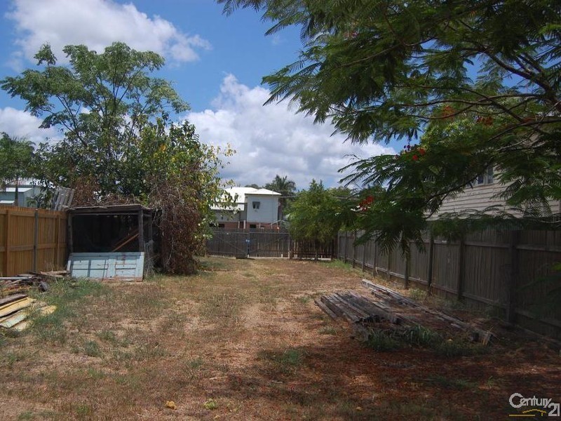 313 Bolsover Street, Depot Hill QLD 4700