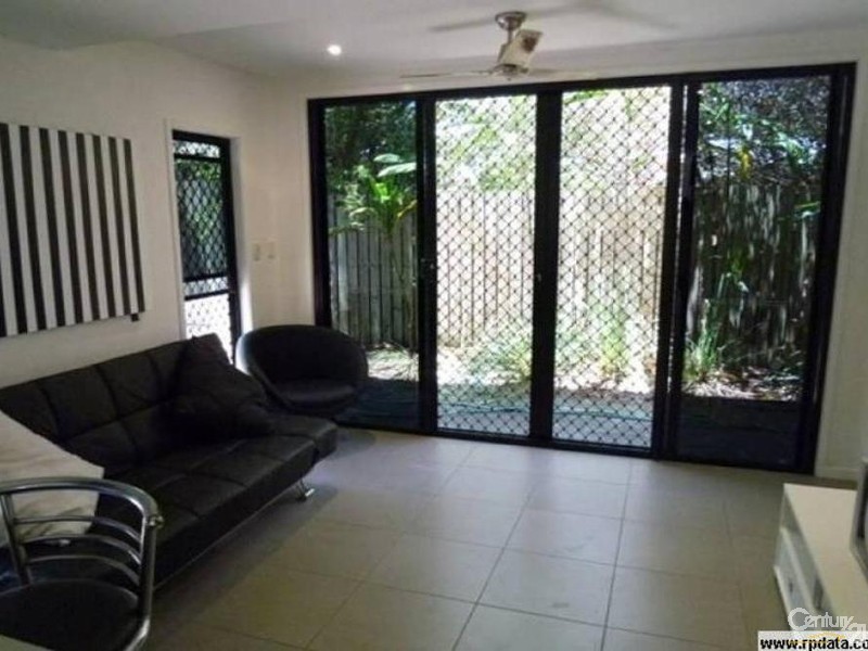 2/41 Adelaide Park Road, Yeppoon QLD 4703