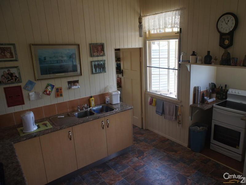 4271 Capricorn Highway, Westwood QLD 4702