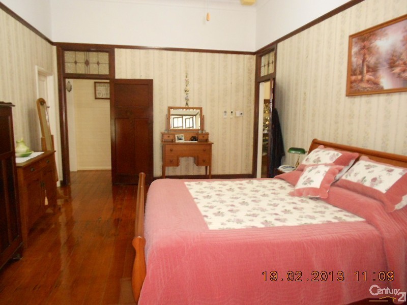 86 Ward Street, The Range QLD 4700