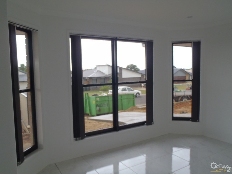 5 Violet Drive, Gracemere QLD 4702