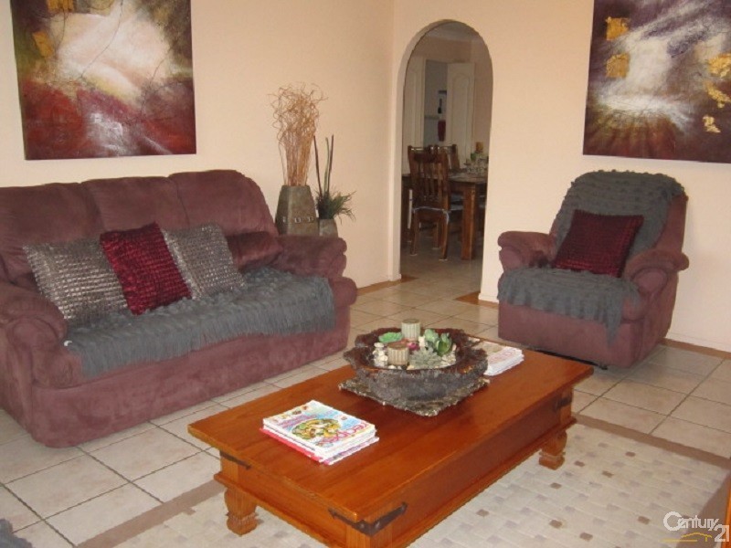 96 Macquarie Street, Gracemere QLD 4702