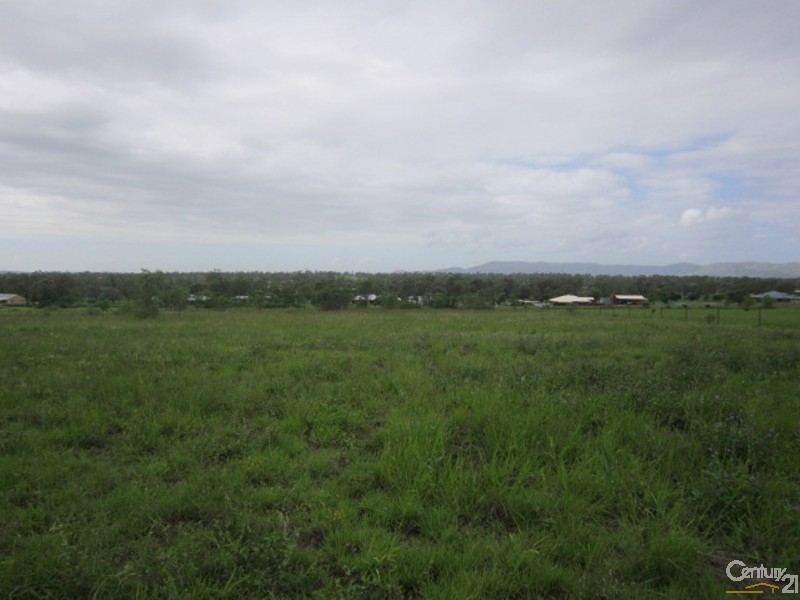 26 LATIMER, Gracemere QLD 4702