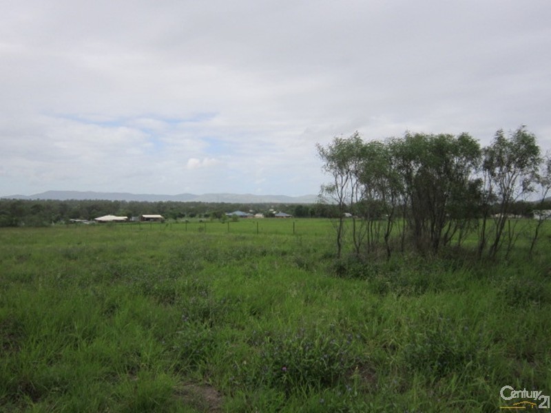 26 LATIMER, Gracemere QLD 4702