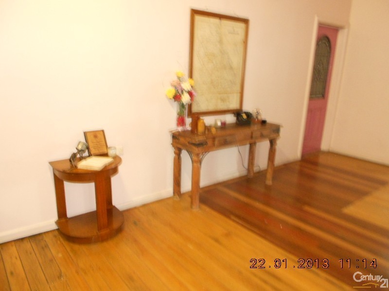 27 Reaney Street, Berserker QLD 4701