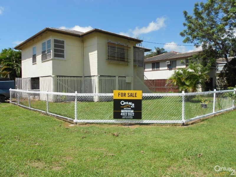 12 Water Street, Berserker QLD 4701