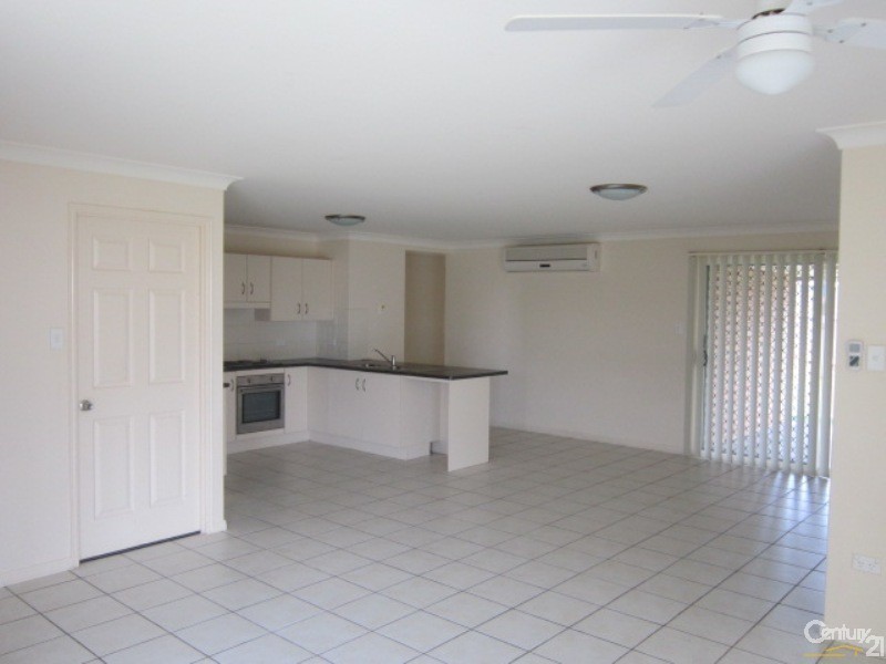 33 Seonaid Place, Gracemere QLD 4702