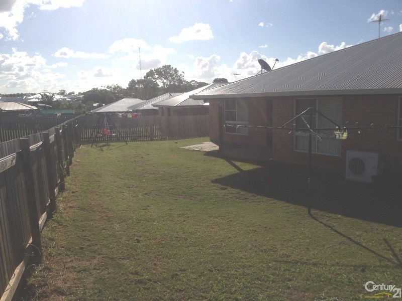 33 Seonaid Place, Gracemere QLD 4702