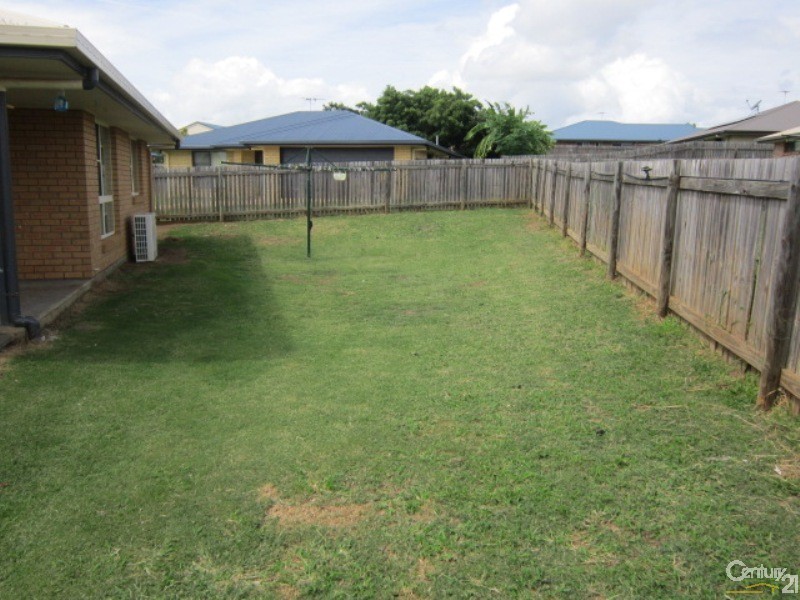 33 Seonaid Place, Gracemere QLD 4702