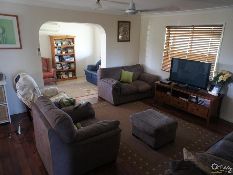 56 Rayner Road, Alton Downs QLD 4702