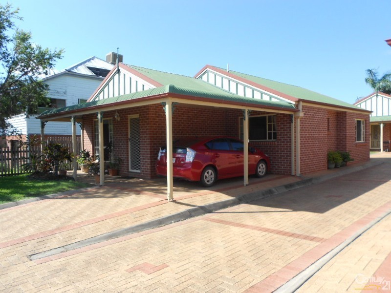 1 / 27 Nicholson Street, Allenstown QLD 4700