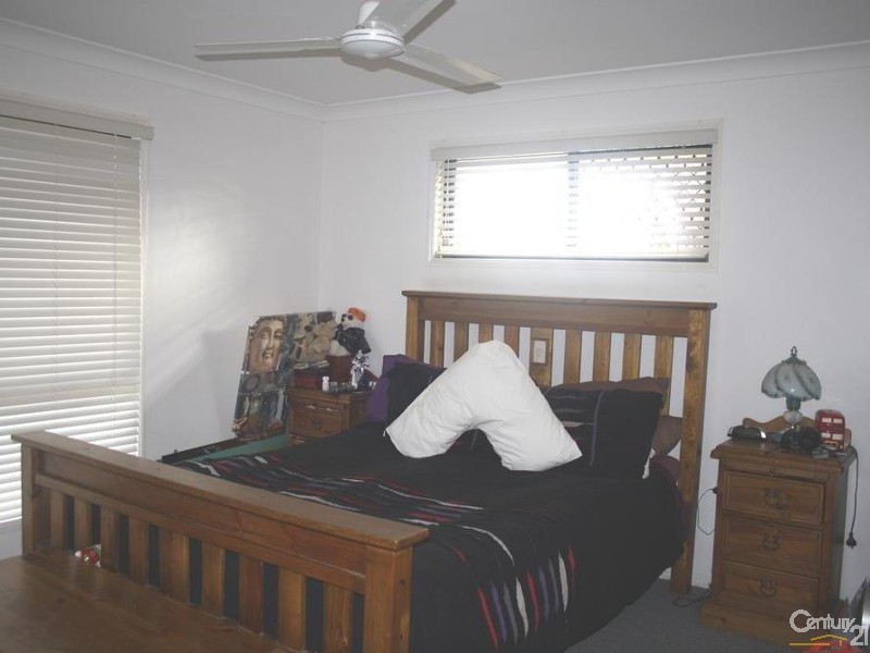 3 Lorraine Ct, Gracemere QLD 4702