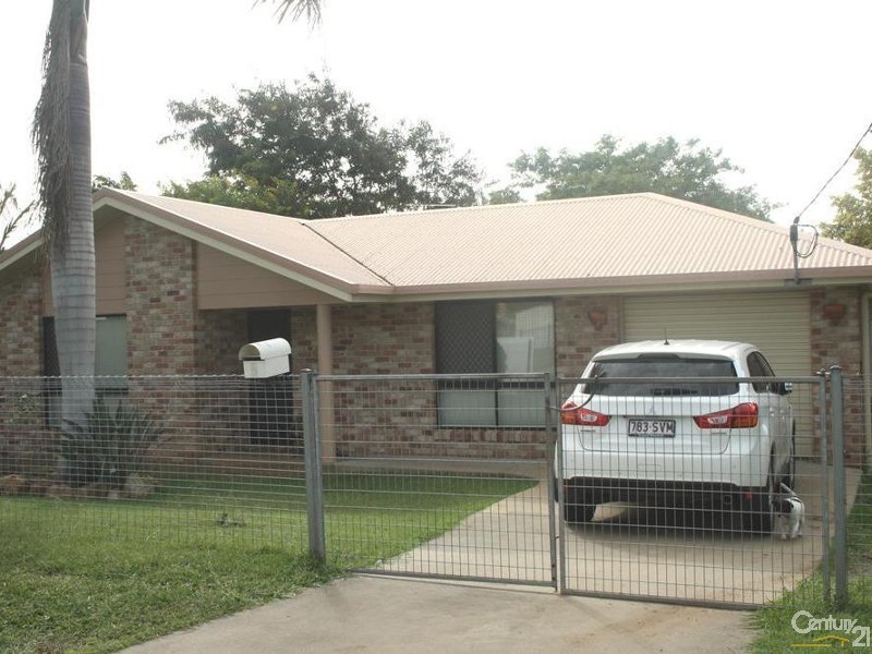 3 Lorraine Ct, Gracemere QLD 4702