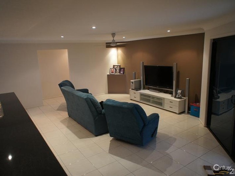 10 Jamie Crescent, Gracemere QLD 4702